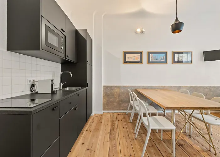 Mooeve Flatboxi * Βερολίνο